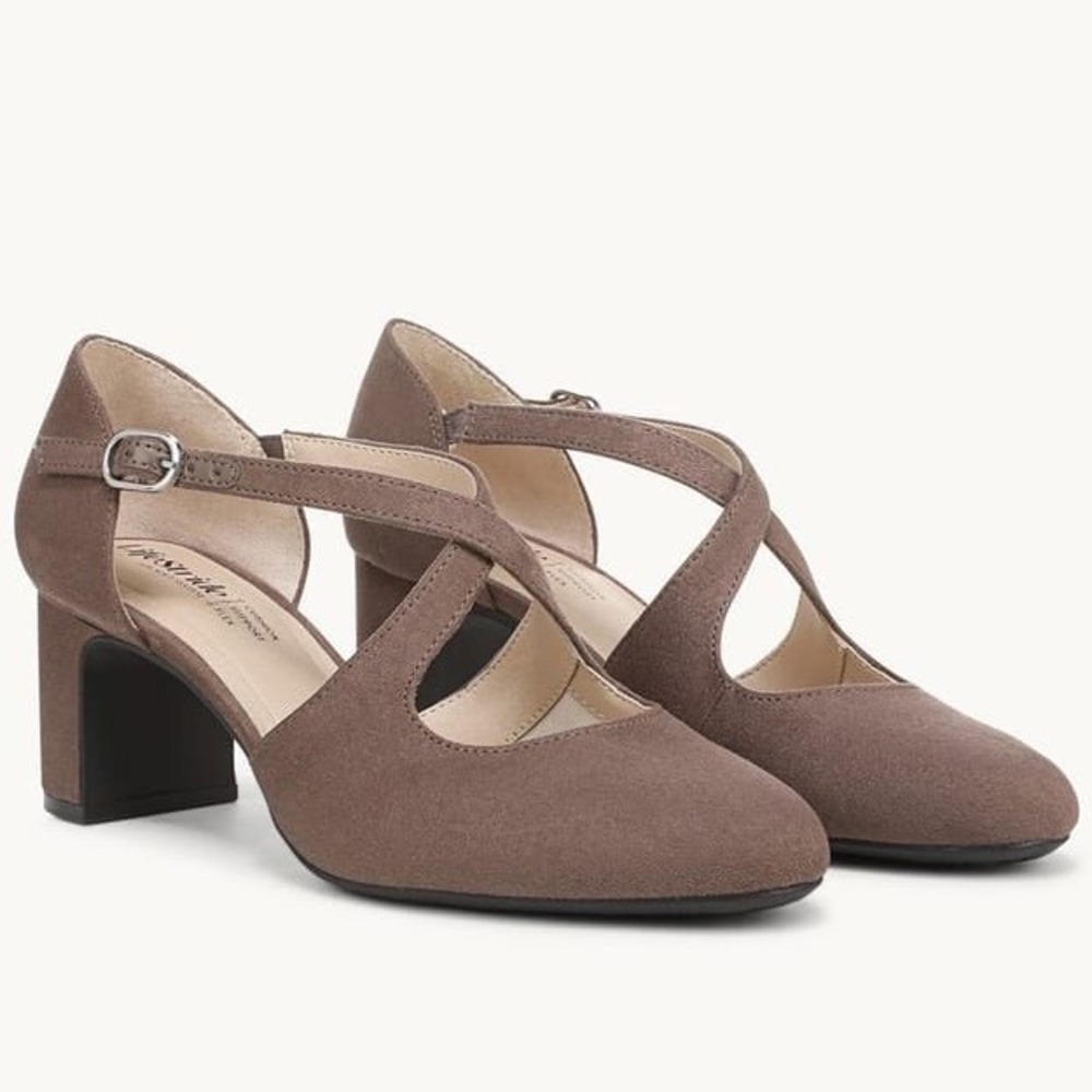 LifeStride Tracy Strappy Pump Mocha Microfiber Block Heel Almond Toe Womens 12 M